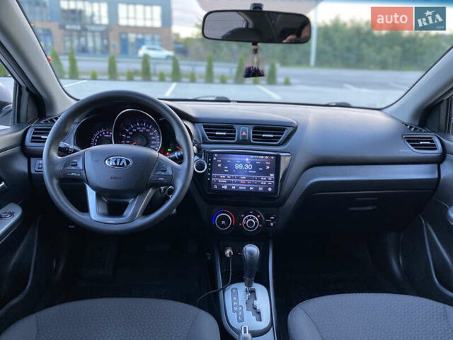 Серый Киа Рио, объемом двигателя 1.4 л и пробегом 43 тыс. км за 10450 $, фото 20 на Automoto.ua