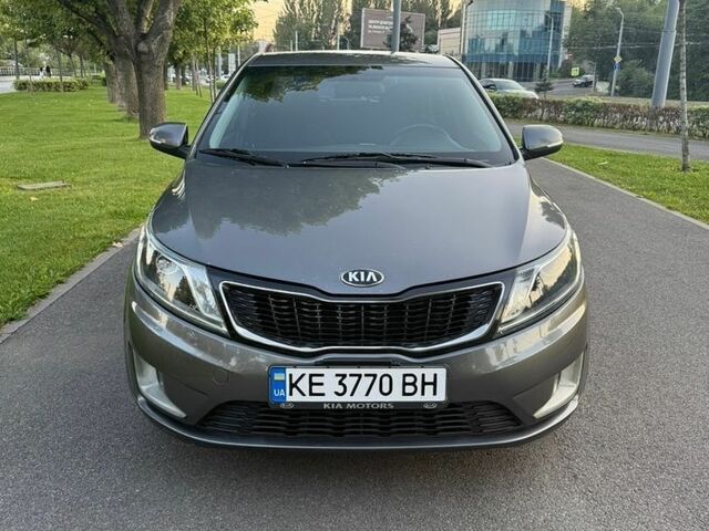Серый Киа Рио, объемом двигателя 1.6 л и пробегом 173 тыс. км за 8900 $, фото 3 на Automoto.ua