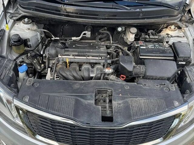 Серый Киа Рио, объемом двигателя 1.4 л и пробегом 129 тыс. км за 8900 $, фото 7 на Automoto.ua