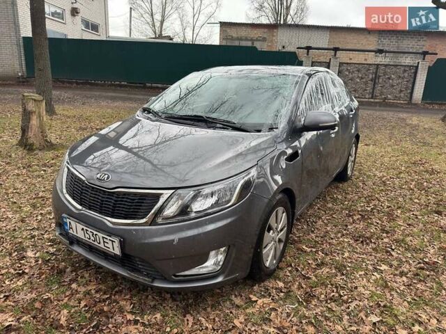 Сірий Кіа Ріо, об'ємом двигуна 1.59 л та пробігом 140 тис. км за 3700 $, фото 2 на Automoto.ua