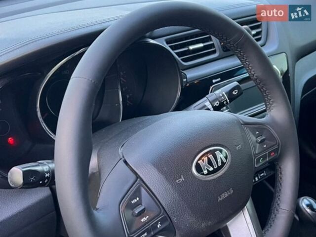 Серый Киа Рио, объемом двигателя 1.6 л и пробегом 107 тыс. км за 9500 $, фото 14 на Automoto.ua