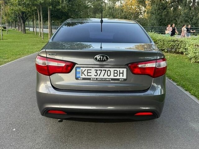 Серый Киа Рио, объемом двигателя 1.6 л и пробегом 173 тыс. км за 8900 $, фото 2 на Automoto.ua
