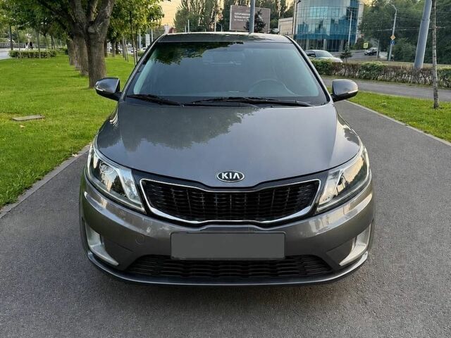 Сірий Кіа Ріо, об'ємом двигуна 1.6 л та пробігом 173 тис. км за 8900 $, фото 1 на Automoto.ua