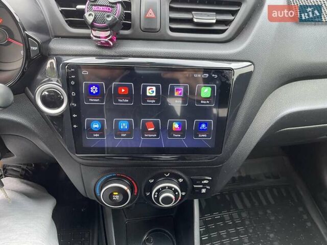 Серый Киа Рио, объемом двигателя 1.4 л и пробегом 135 тыс. км за 5300 $, фото 12 на Automoto.ua