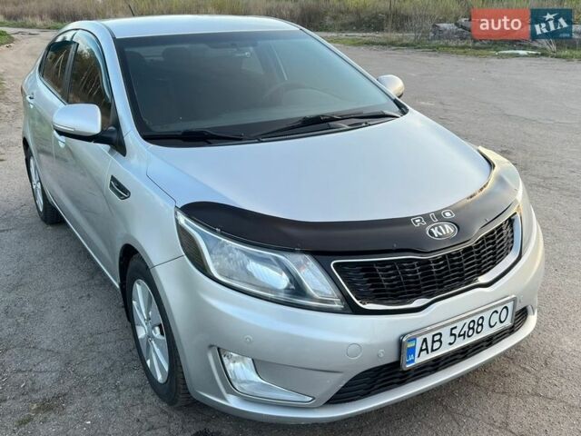 Серый Киа Рио, объемом двигателя 1.6 л и пробегом 107 тыс. км за 9500 $, фото 1 на Automoto.ua
