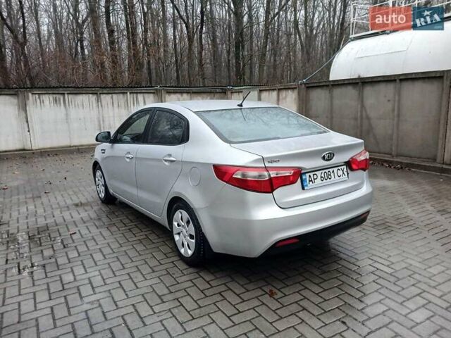Серый Киа Рио, объемом двигателя 1.37 л и пробегом 155 тыс. км за 10700 $, фото 3 на Automoto.ua