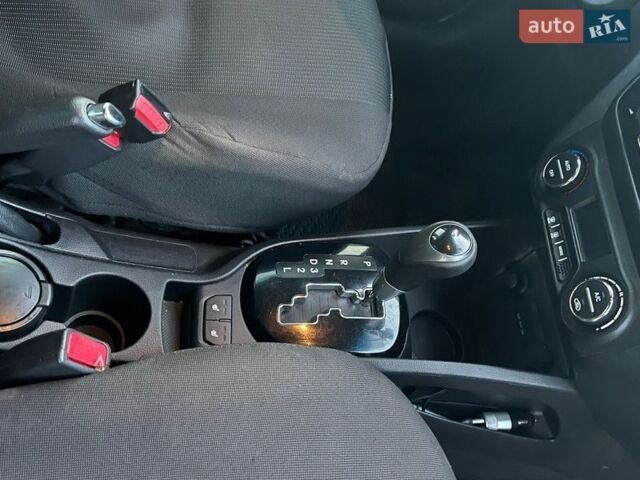 Серый Киа Рио, объемом двигателя 1.6 л и пробегом 107 тыс. км за 9500 $, фото 29 на Automoto.ua