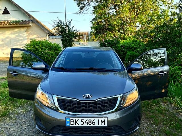 Серый Киа Рио, объемом двигателя 1.4 л и пробегом 135 тыс. км за 8400 $, фото 10 на Automoto.ua