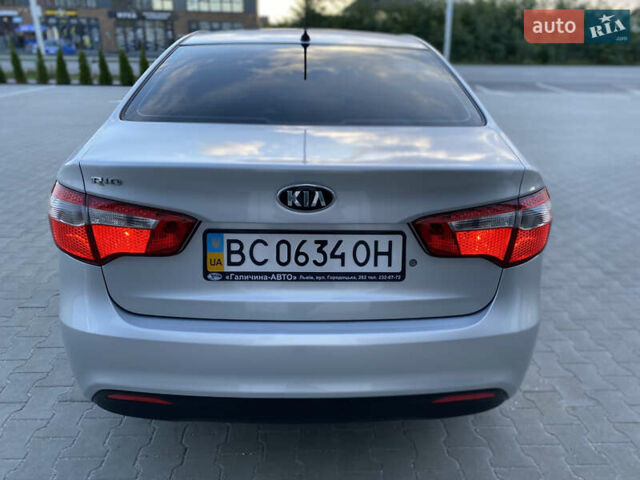 Серый Киа Рио, объемом двигателя 1.4 л и пробегом 43 тыс. км за 10450 $, фото 8 на Automoto.ua