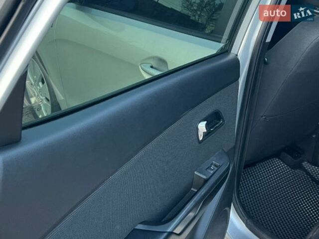 Серый Киа Рио, объемом двигателя 1.6 л и пробегом 107 тыс. км за 9500 $, фото 19 на Automoto.ua