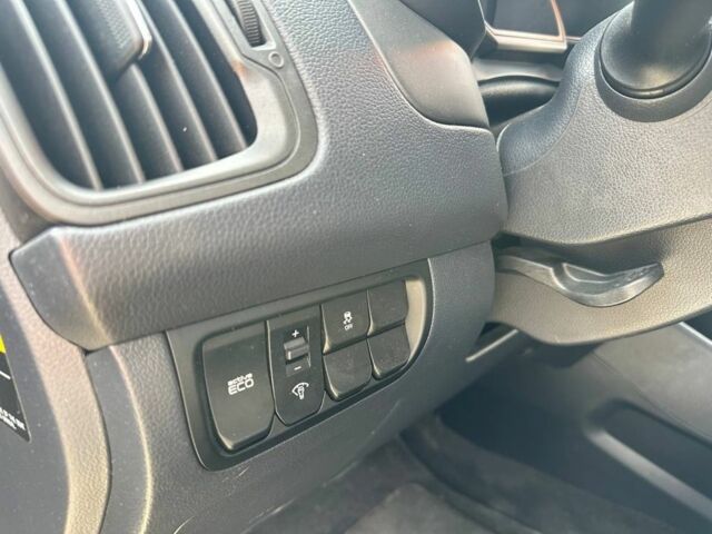 Серый Киа Рио, объемом двигателя 1.6 л и пробегом 128 тыс. км за 9500 $, фото 9 на Automoto.ua