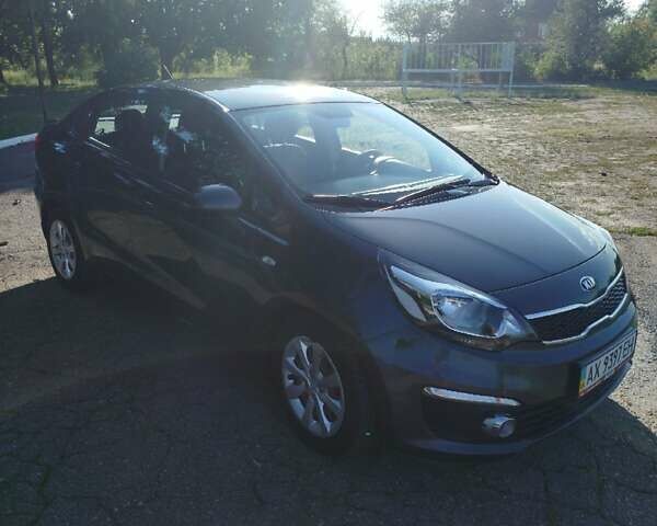 Сірий Кіа Ріо, об'ємом двигуна 1.4 л та пробігом 80 тис. км за 9500 $, фото 3 на Automoto.ua