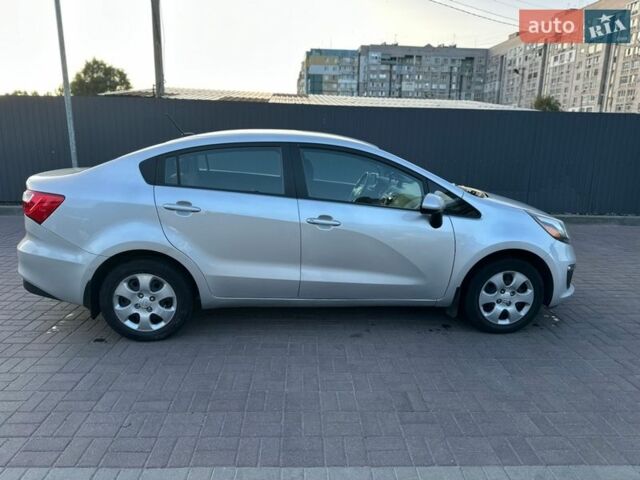 Сірий Кіа Ріо, об'ємом двигуна 1.59 л та пробігом 195 тис. км за 6300 $, фото 6 на Automoto.ua