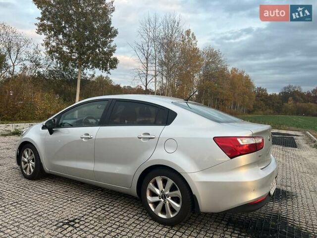 Серый Киа Рио, объемом двигателя 1.4 л и пробегом 133 тыс. км за 10500 $, фото 3 на Automoto.ua