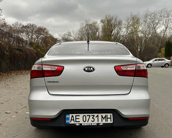 Сірий Кіа Ріо, об'ємом двигуна 1.4 л та пробігом 167 тис. км за 8999 $, фото 5 на Automoto.ua