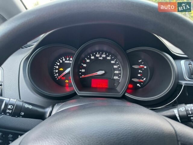 Серый Киа Рио, объемом двигателя 1.25 л и пробегом 84 тыс. км за 10500 $, фото 2 на Automoto.ua