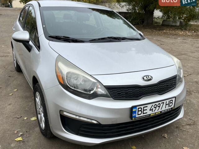Серый Киа Рио, объемом двигателя 1.59 л и пробегом 219 тыс. км за 7600 $, фото 2 на Automoto.ua