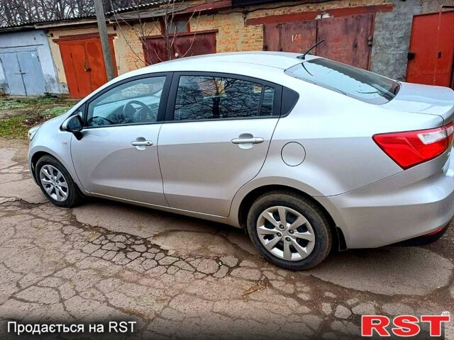Серый Киа Рио, объемом двигателя 1.4 л и пробегом 35 тыс. км за 12000 $, фото 3 на Automoto.ua