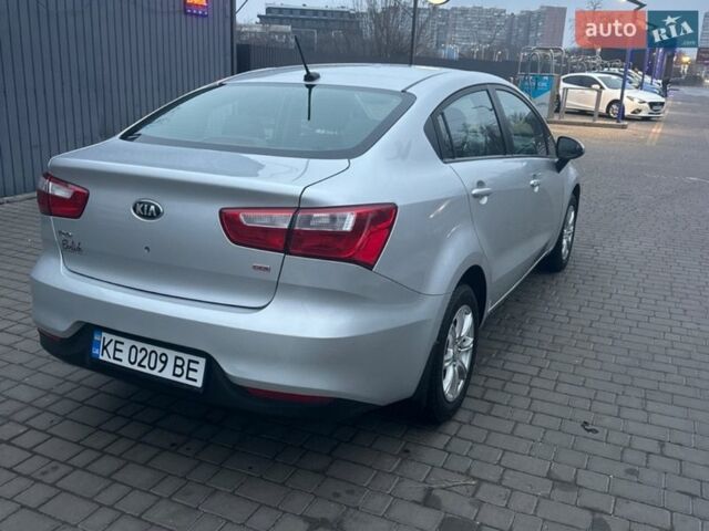 Сірий Кіа Ріо, об'ємом двигуна 1.59 л та пробігом 195 тис. км за 6300 $, фото 1 на Automoto.ua
