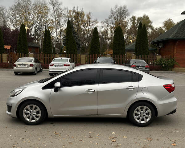 Сірий Кіа Ріо, об'ємом двигуна 1.4 л та пробігом 167 тис. км за 8999 $, фото 7 на Automoto.ua