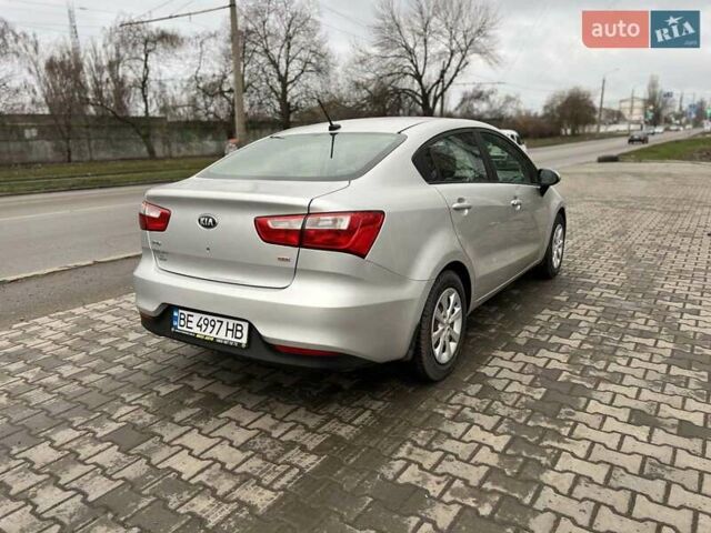 Серый Киа Рио, объемом двигателя 1.59 л и пробегом 200 тыс. км за 9600 $, фото 7 на Automoto.ua