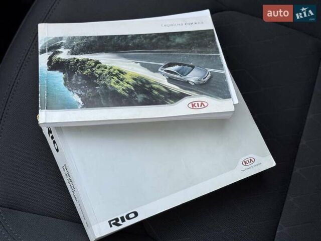 Серый Киа Рио, объемом двигателя 1.4 л и пробегом 46 тыс. км за 11400 $, фото 6 на Automoto.ua
