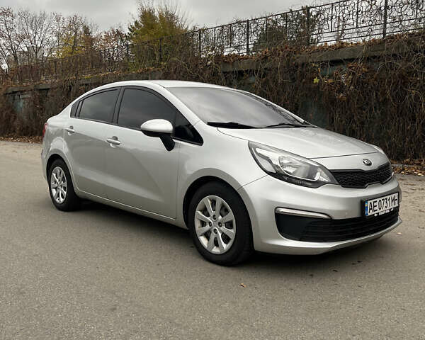 Сірий Кіа Ріо, об'ємом двигуна 1.4 л та пробігом 167 тис. км за 8999 $, фото 2 на Automoto.ua