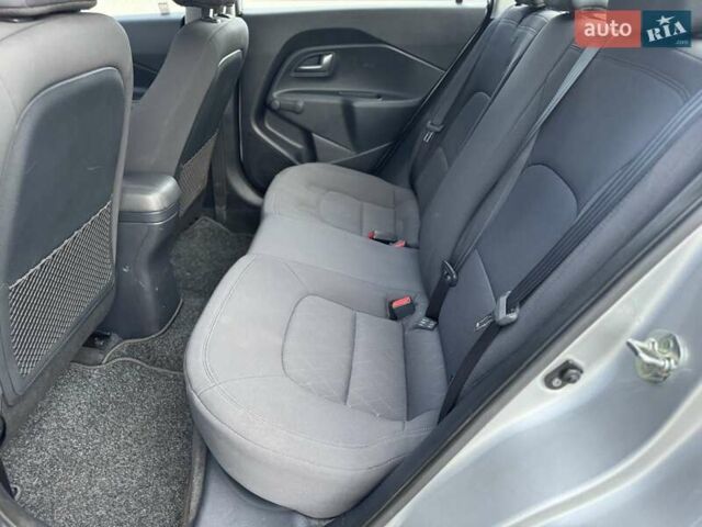 Серый Киа Рио, объемом двигателя 1.4 л и пробегом 46 тыс. км за 11400 $, фото 50 на Automoto.ua