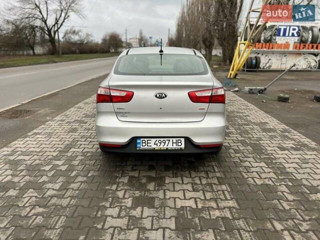 Серый Киа Рио, объемом двигателя 1.59 л и пробегом 200 тыс. км за 9600 $, фото 9 на Automoto.ua