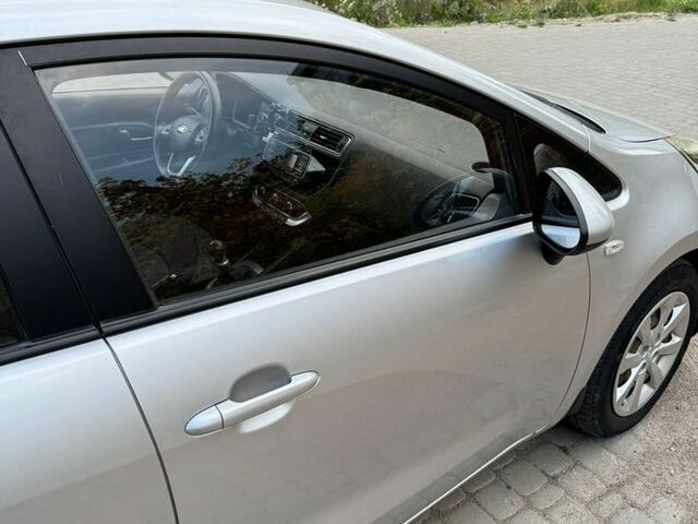 Серый Киа Рио, объемом двигателя 1.25 л и пробегом 84 тыс. км за 10500 $, фото 17 на Automoto.ua