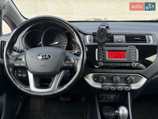 Серый Киа Рио, объемом двигателя 1.4 л и пробегом 46 тыс. км за 11400 $, фото 57 на Automoto.ua
