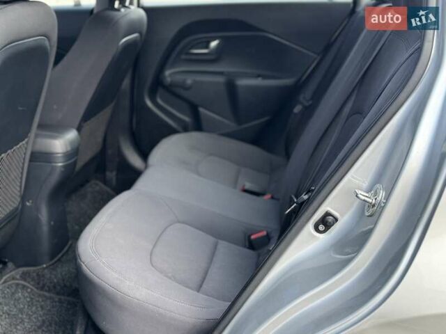Серый Киа Рио, объемом двигателя 1.4 л и пробегом 46 тыс. км за 11400 $, фото 65 на Automoto.ua