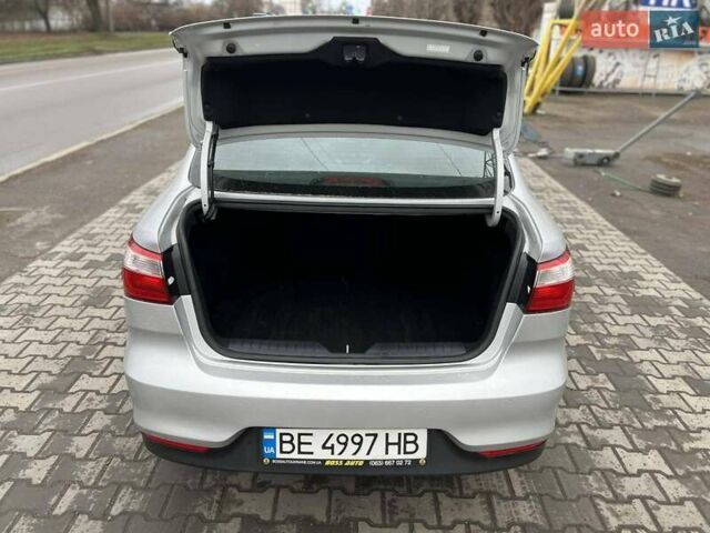 Серый Киа Рио, объемом двигателя 1.59 л и пробегом 200 тыс. км за 9600 $, фото 29 на Automoto.ua