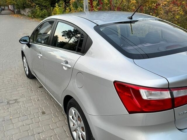 Серый Киа Рио, объемом двигателя 1.25 л и пробегом 84 тыс. км за 10500 $, фото 7 на Automoto.ua