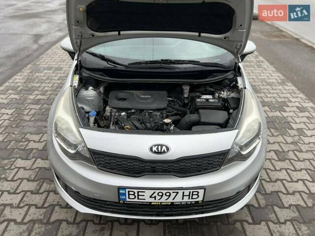 Серый Киа Рио, объемом двигателя 1.59 л и пробегом 200 тыс. км за 9600 $, фото 27 на Automoto.ua