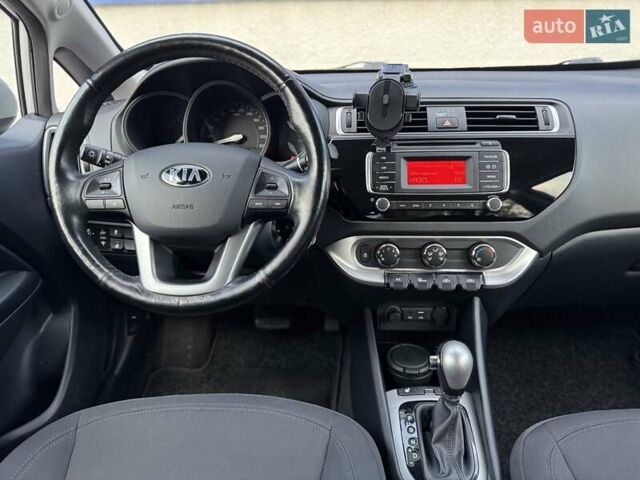 Серый Киа Рио, объемом двигателя 1.4 л и пробегом 46 тыс. км за 11400 $, фото 53 на Automoto.ua