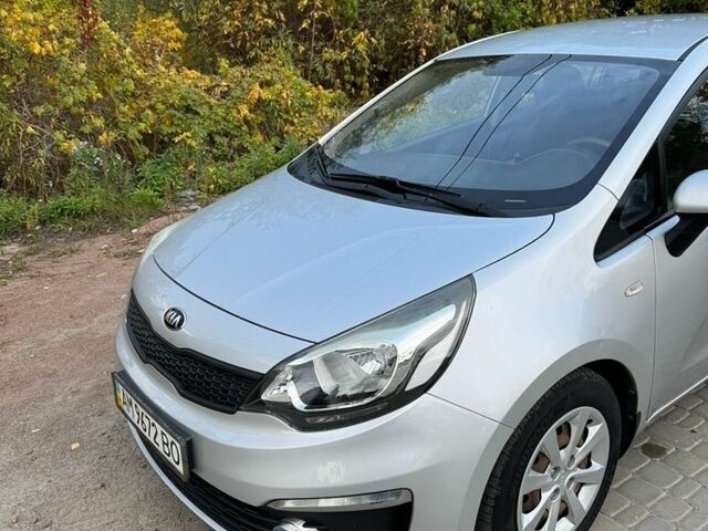Серый Киа Рио, объемом двигателя 1.25 л и пробегом 84 тыс. км за 10500 $, фото 4 на Automoto.ua