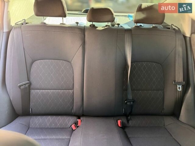 Сірий Кіа Ріо, об'ємом двигуна 1.4 л та пробігом 117 тис. км за 10000 $, фото 7 на Automoto.ua