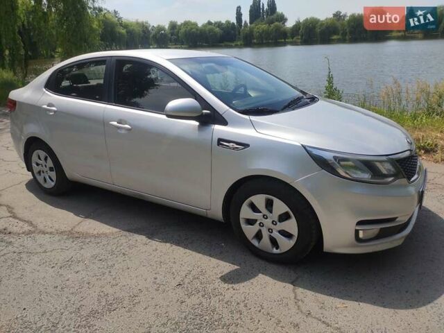 Сірий Кіа Ріо, об'ємом двигуна 1.4 л та пробігом 154 тис. км за 8500 $, фото 2 на Automoto.ua