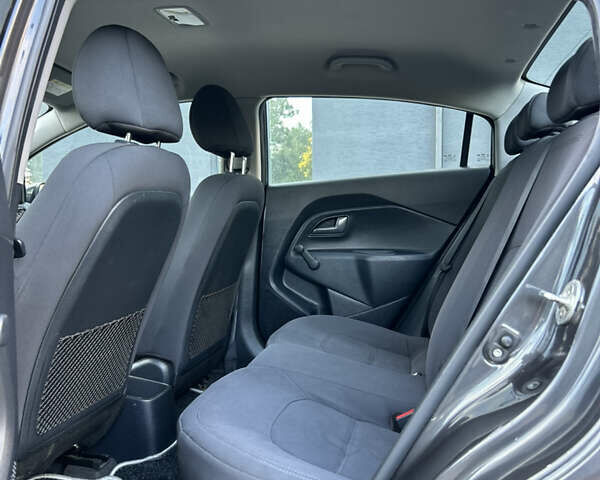 Серый Киа Рио, объемом двигателя 1.4 л и пробегом 165 тыс. км за 7800 $, фото 33 на Automoto.ua