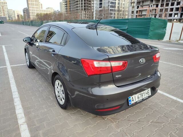 Серый Киа Рио, объемом двигателя 1.4 л и пробегом 152 тыс. км за 9500 $, фото 4 на Automoto.ua