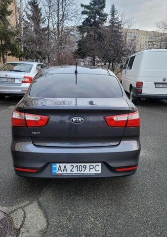 Сірий Кіа Ріо, об'ємом двигуна 1.4 л та пробігом 114 тис. км за 8950 $, фото 4 на Automoto.ua
