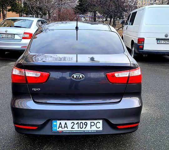 Сірий Кіа Ріо, об'ємом двигуна 1.4 л та пробігом 0 тис. км за 8950 $, фото 2 на Automoto.ua
