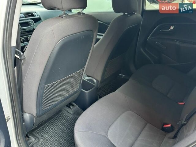 Серый Киа Рио, объемом двигателя 1.6 л и пробегом 90 тыс. км за 8300 $, фото 10 на Automoto.ua