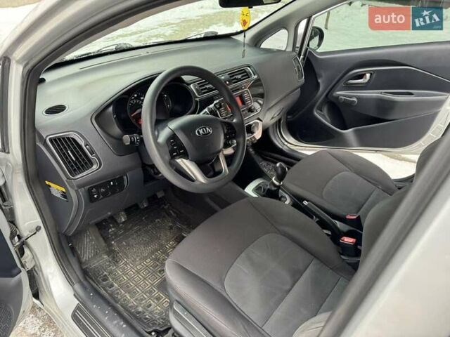 Серый Киа Рио, объемом двигателя 1.59 л и пробегом 88 тыс. км за 8499 $, фото 34 на Automoto.ua