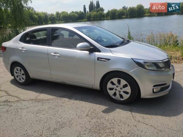 Сірий Кіа Ріо, об'ємом двигуна 1.4 л та пробігом 154 тис. км за 8500 $, фото 3 на Automoto.ua