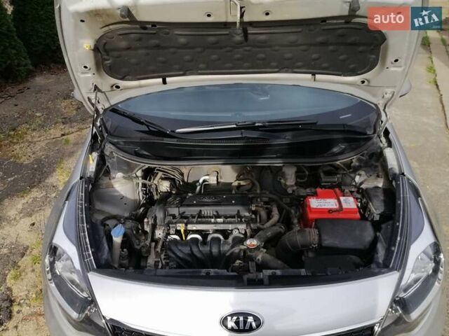 Серый Киа Рио, объемом двигателя 1.4 л и пробегом 138 тыс. км за 10500 $, фото 5 на Automoto.ua