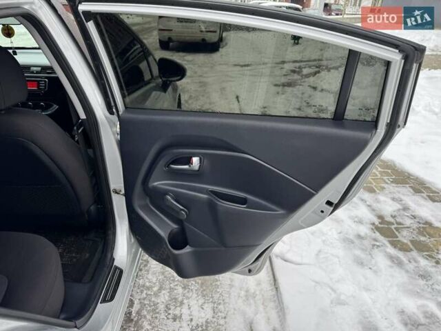 Серый Киа Рио, объемом двигателя 1.59 л и пробегом 88 тыс. км за 8499 $, фото 20 на Automoto.ua