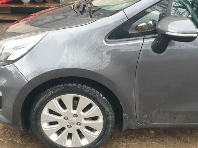 Серый Киа Рио, объемом двигателя 1.4 л и пробегом 146 тыс. км за 9999 $, фото 14 на Automoto.ua
