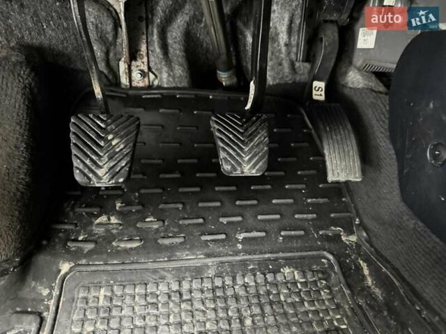 Серый Киа Рио, объемом двигателя 1.59 л и пробегом 88 тыс. км за 8499 $, фото 29 на Automoto.ua